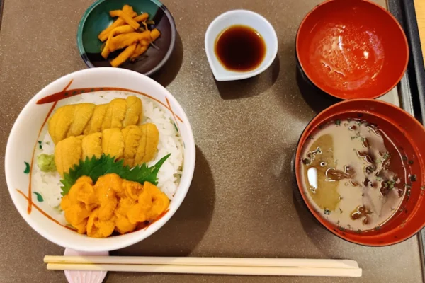 Murasaki uni and Bafun uni at Uni Murakami